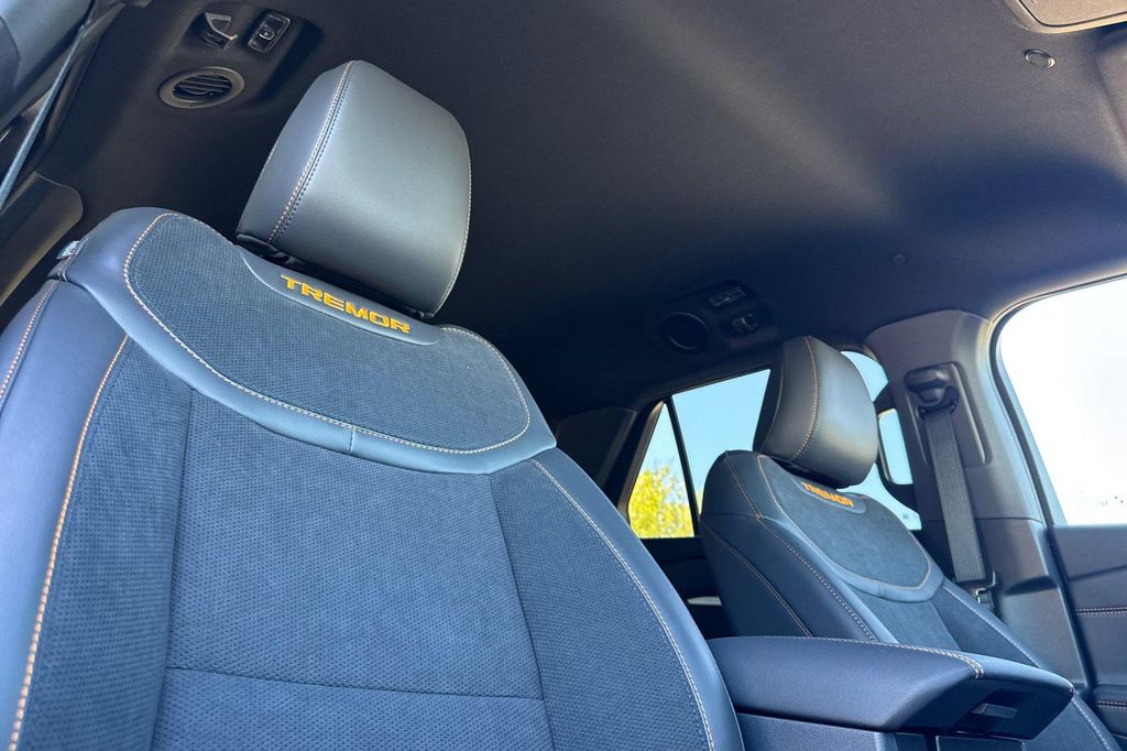 صورة مصغرة 15 لـ 2026 FORD EXPLORER TREMOR
