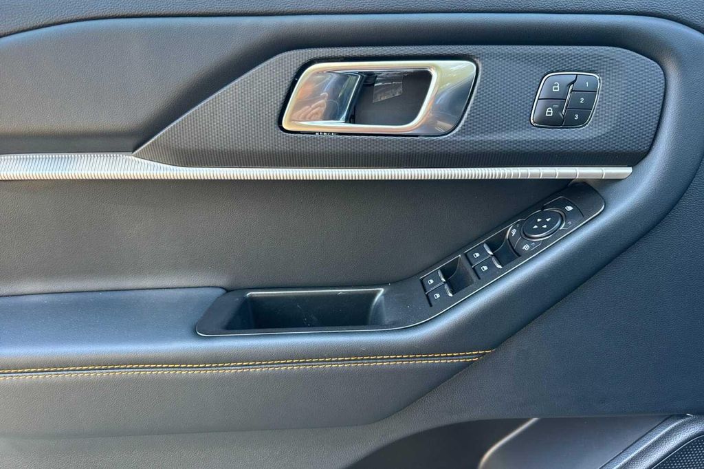 2026 FORD EXPLORER TREMOR photo 8