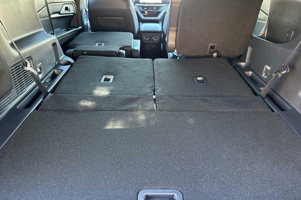 صورة مصغرة 13 لـ 2026 FORD EXPLORER TREMOR