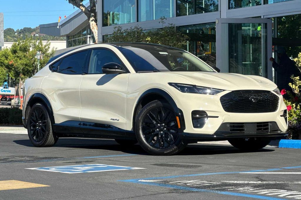 2026 FORD MUSTANG MACH-E PREMIUM 照片 2