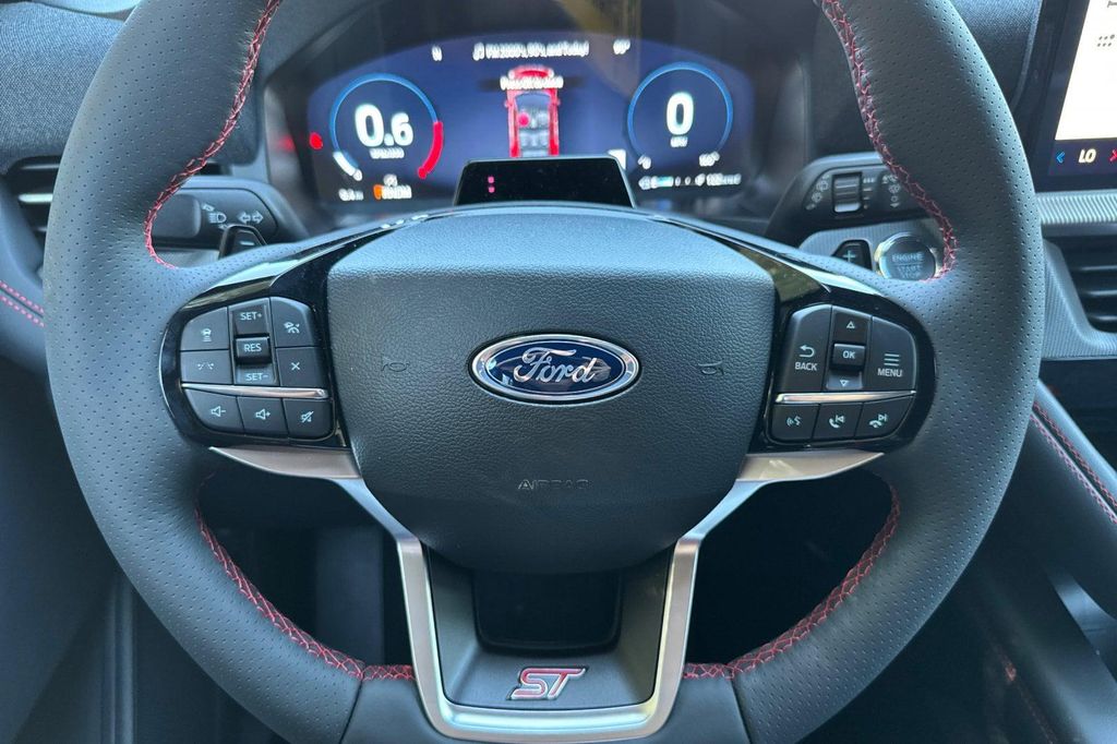 صورة مصغرة 30 لـ 2026 FORD EXPLORER ST