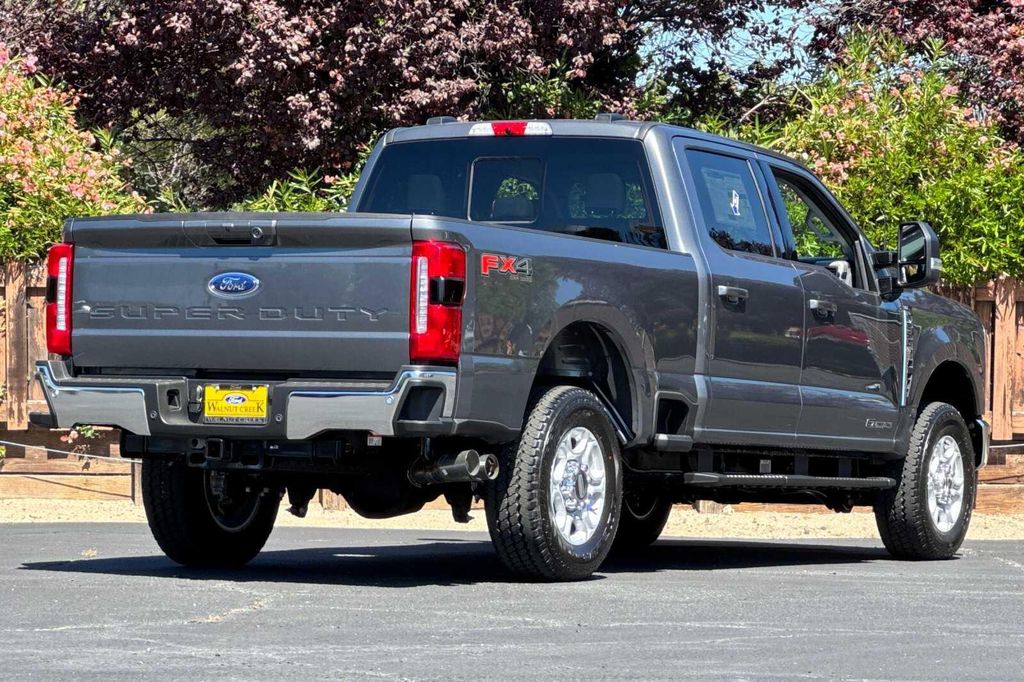 2026 FORD F-250 XLT — фото 4