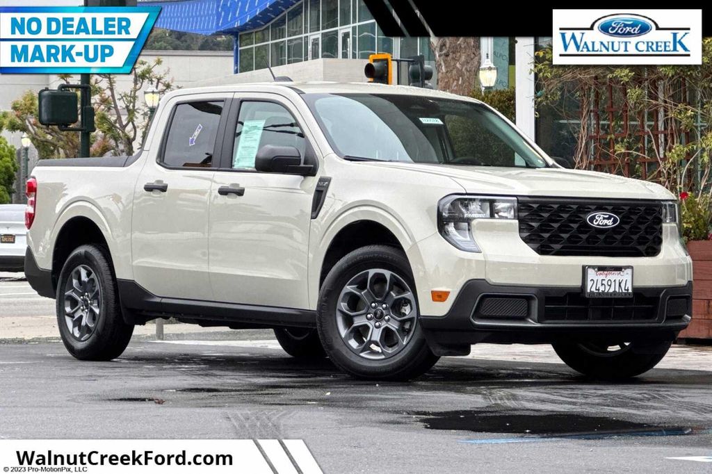 New 2025 Ford Maverick XLT