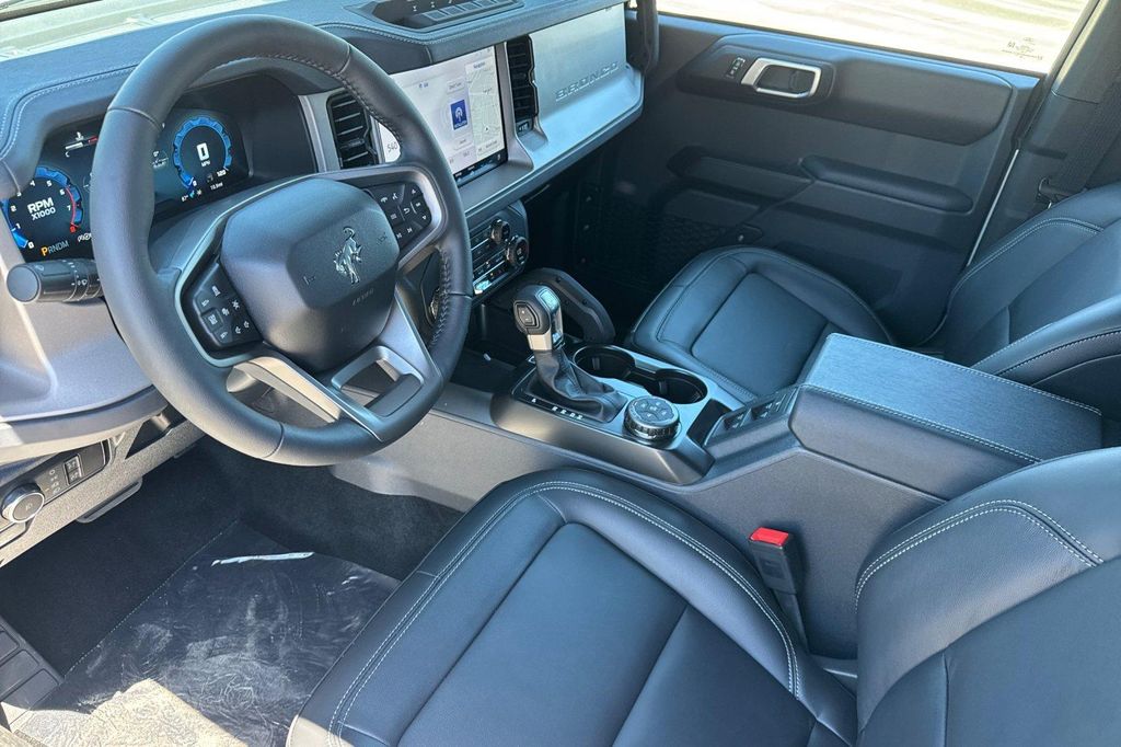 2026 FORD BRONCO OUTER BANKS photo 7