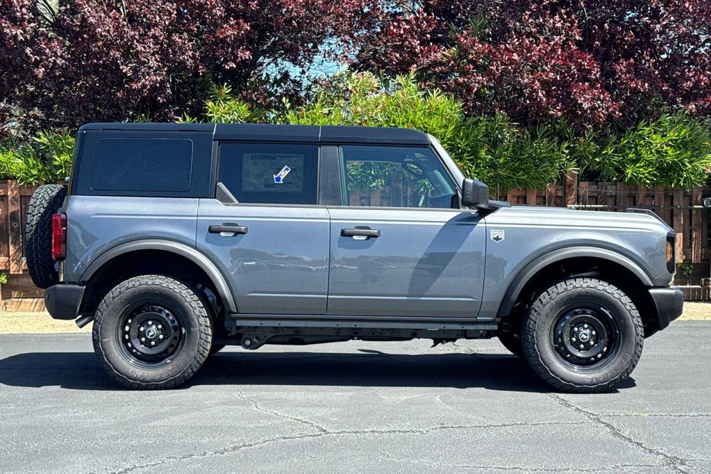 FORD BRONCO - 10