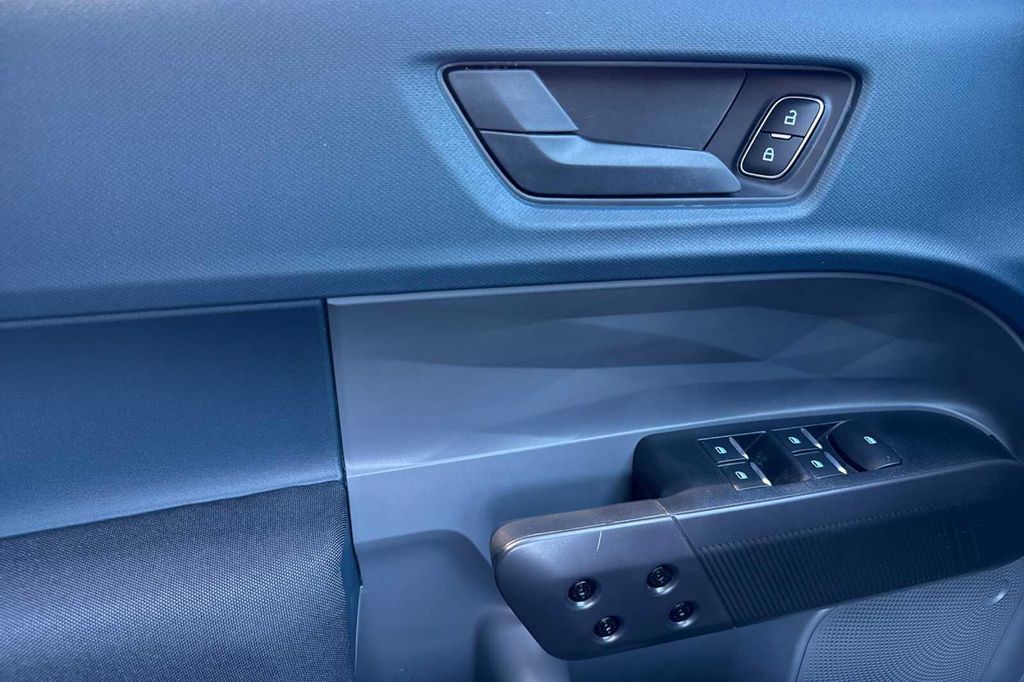 2026 FORD MAVERICK XL — фото 8