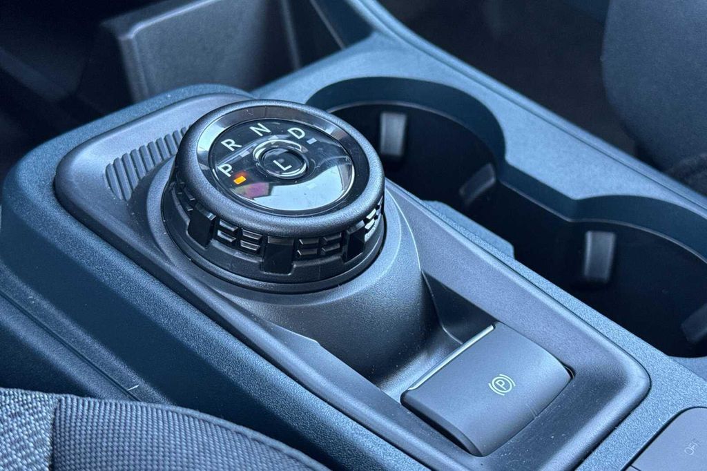 2026 FORD MAVERICK XL — миниатюра 17