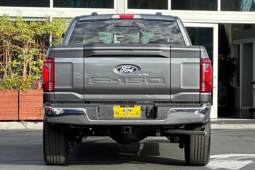 2026 FORD F-150 LARIAT — фото 5