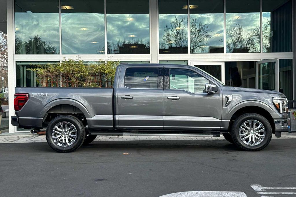 2026 FORD F-150 LARIAT — фото 3