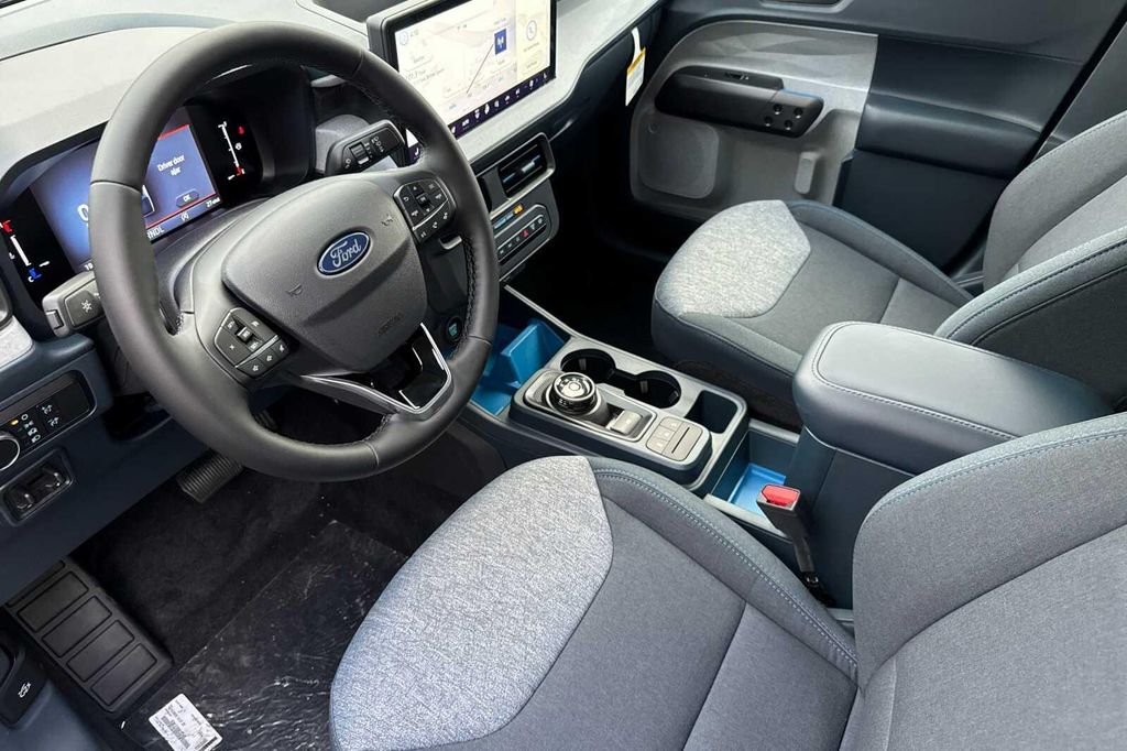 صورة 7 لـ 2025 FORD MAVERICK XLT