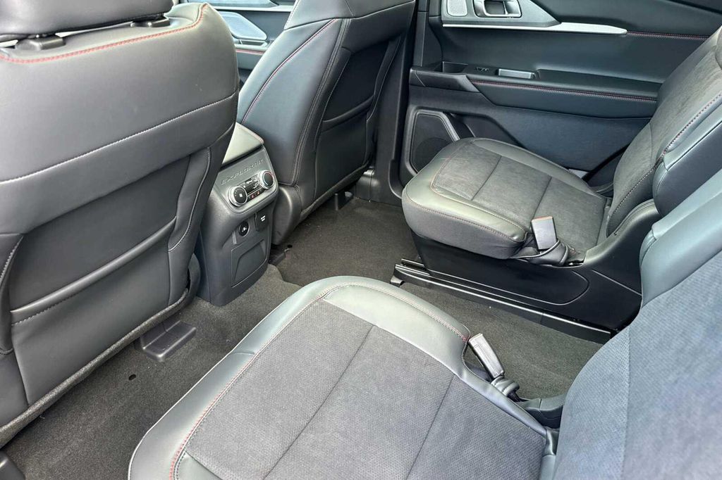 صورة 9 لـ 2026 FORD EXPLORER ST