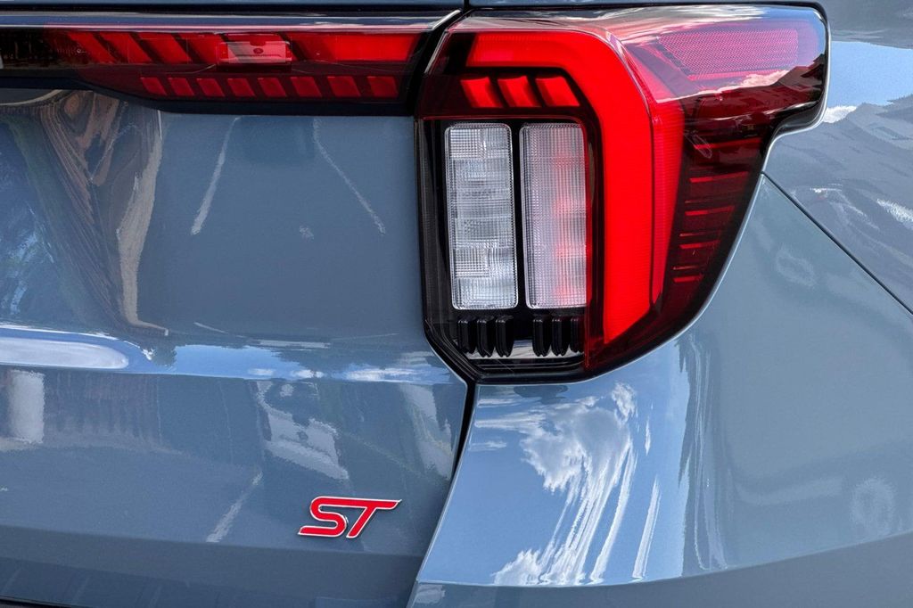 صورة مصغرة 32 لـ 2026 FORD EXPLORER ST