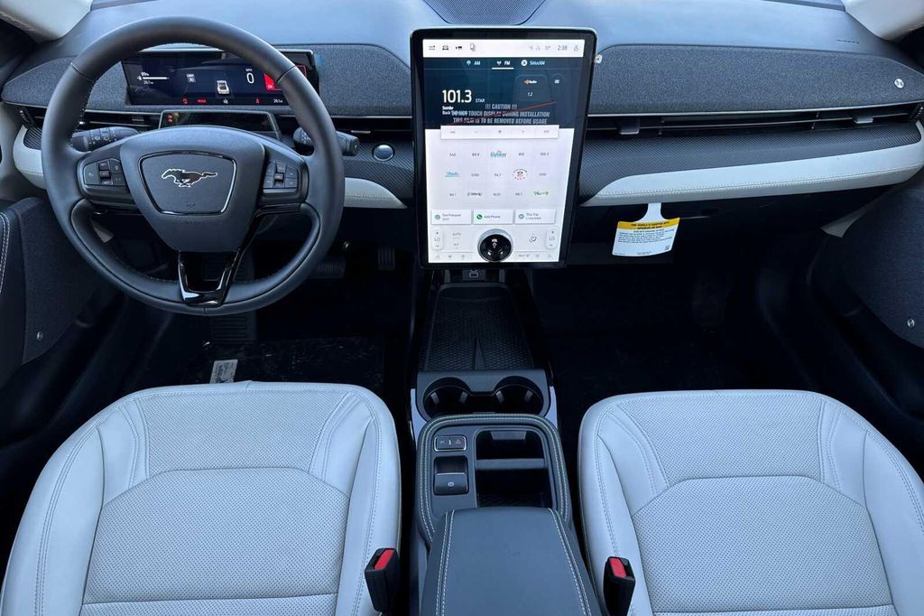 2026 FORD MUSTANG MACH-E PREMIUM — фото 10