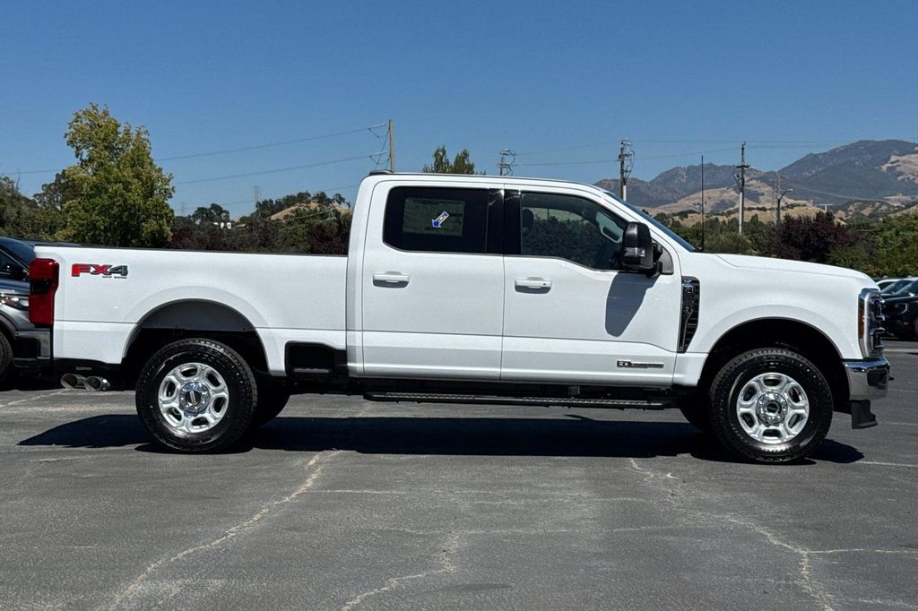 صورة 3 لـ 2026 FORD F-250 XLT