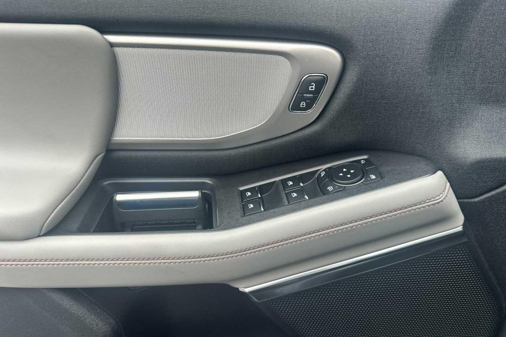 2025 FORD EXPEDITION ACTIVE — фото 8