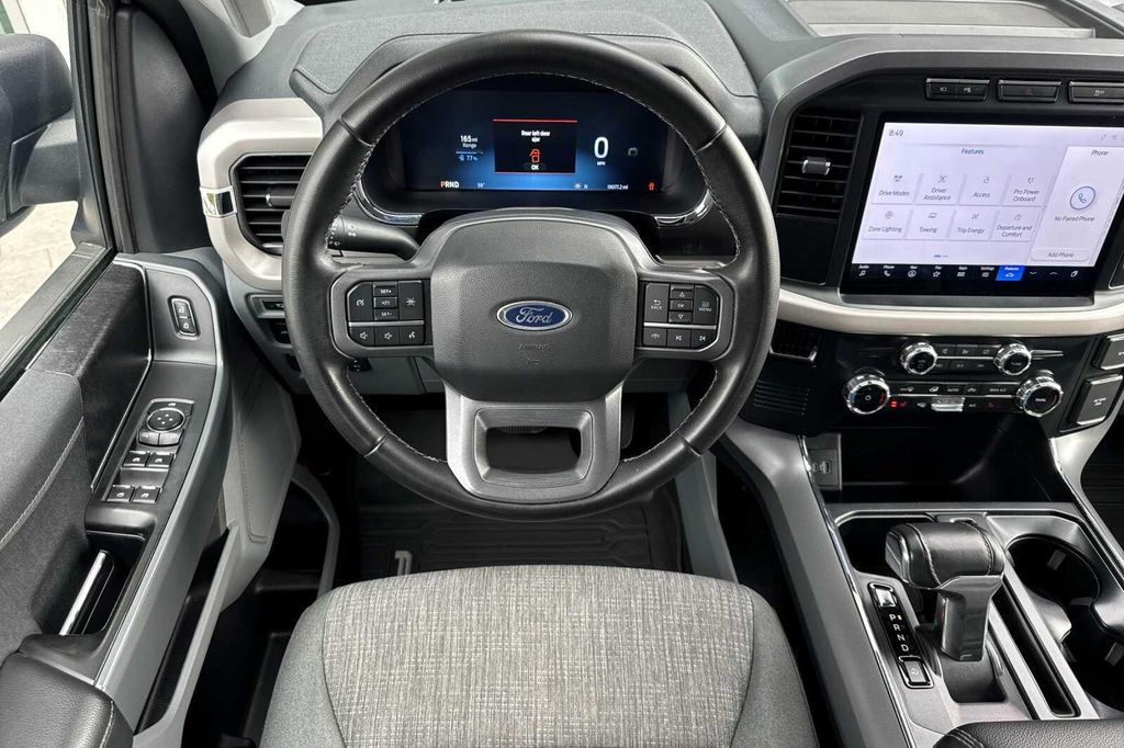 2023 FORD F-150 LIGHTNING XLT — миниатюра 14