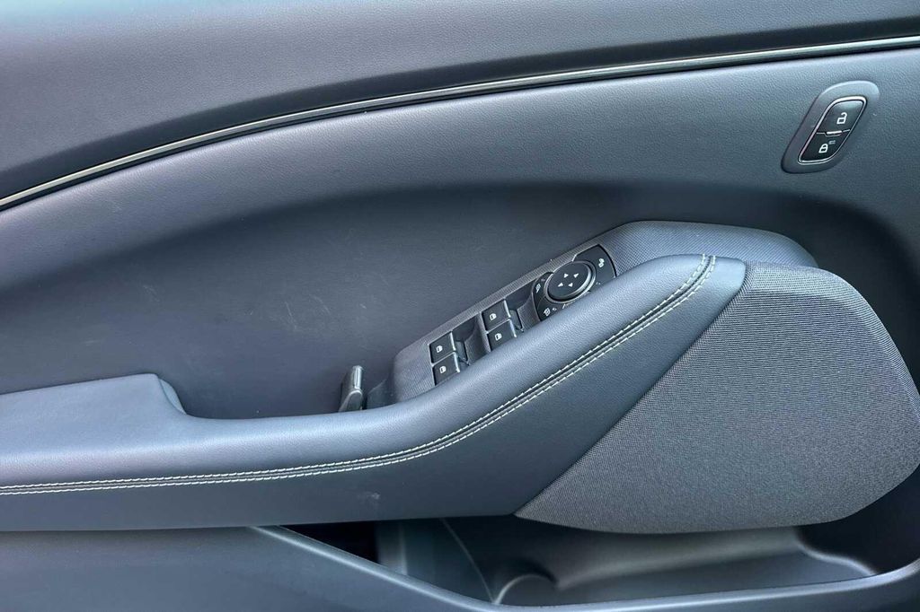 2026 FORD MUSTANG MACH-E SELECT 照片 8