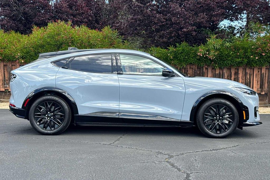 2026 FORD MUSTANG MACH-E PREMIUM 照片 3