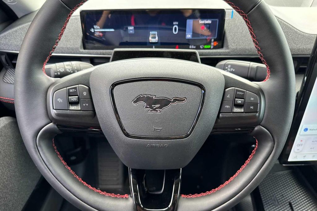 صورة مصغرة 28 لـ 2026 FORD MUSTANG MACH-E PREMIUM