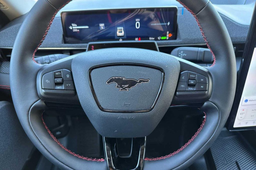 2026 FORD MUSTANG MACH-E PREMIUM — миниатюра 21