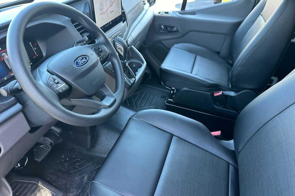 صورة مصغرة 14 لـ 2026 FORD TRANSIT-250 BASE