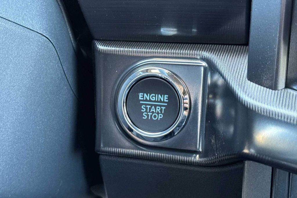 2026 FORD F-150 LARIAT thumbnail 19