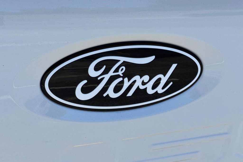 2026 FORD F-150 LARIAT thumbnail 22
