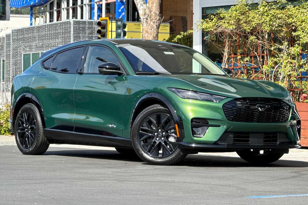 2026 FORD MUSTANG MACH-E PREMIUM — фото 9