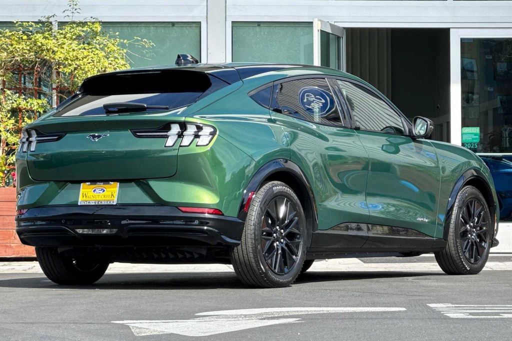 صورة 4 لـ 2026 FORD MUSTANG MACH-E PREMIUM