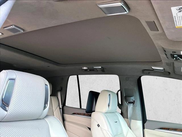 2025 Cadillac ESCALADE SPORT PLATINUM thumbnail 17