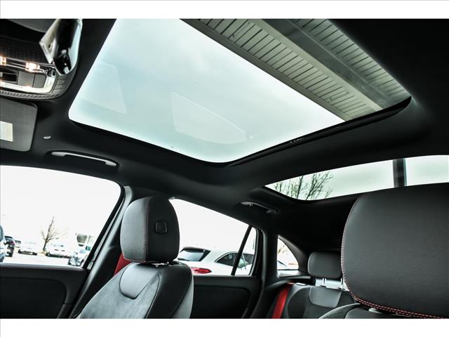 MERCEDES-BENZ GLA-CLASS - 8