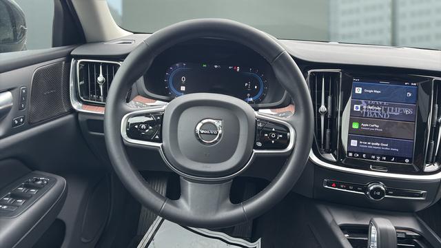 2024 Volvo S60 B5 PLUS DARK THEME — миниатюра 13