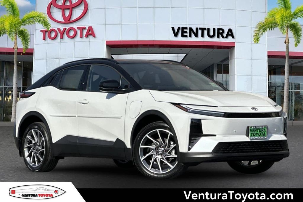 New 2026 Toyota C-HR XSE