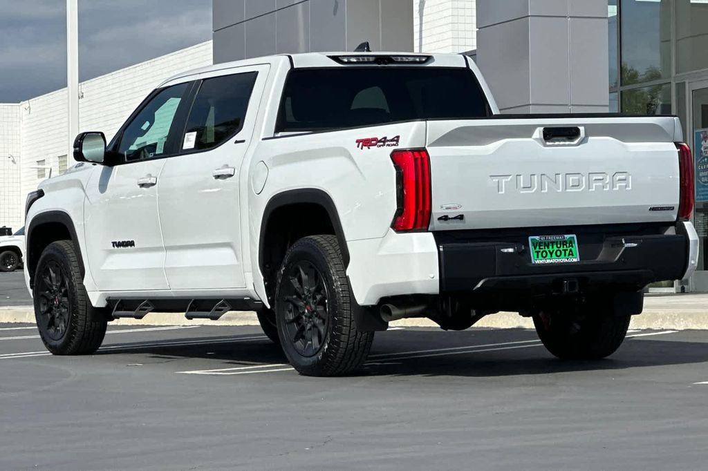 TOYOTA TUNDRA - 6