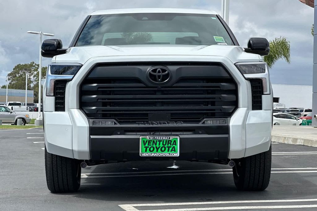TOYOTA TUNDRA - 9
