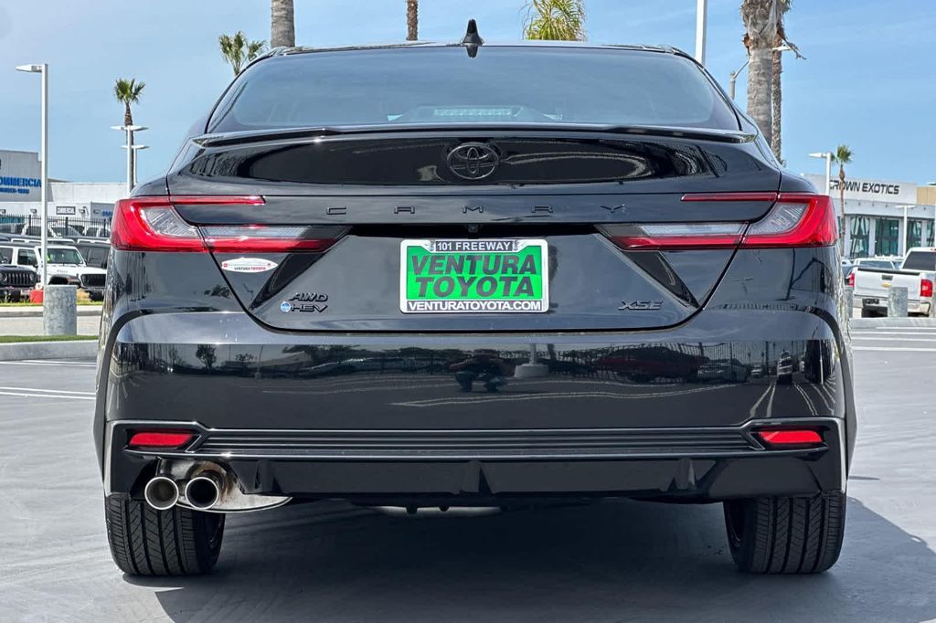 TOYOTA CAMRY - 5