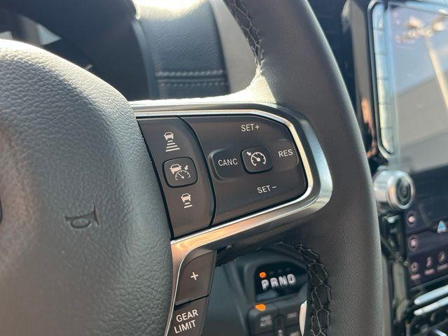 صورة مصغرة 27 لـ 2026 RAM 1500 LARAMIE