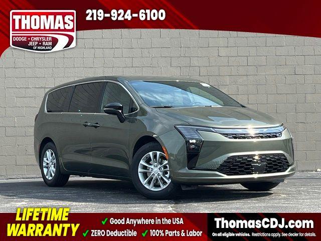 New 2027 Chrysler Pacifica SELECT