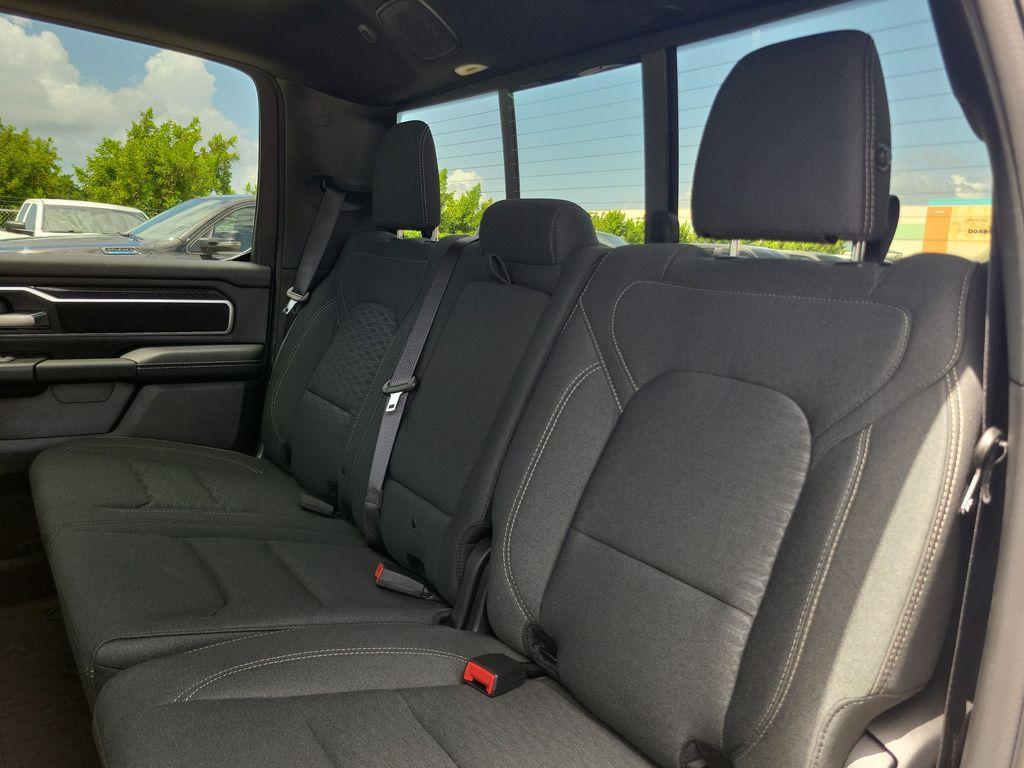 2026 RAM 1500 BIG HORN/LONE STAR photo 10