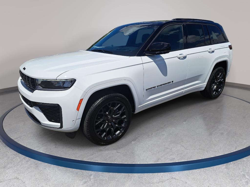 New 2026 Jeep Grand Cherokee Summit 4x4