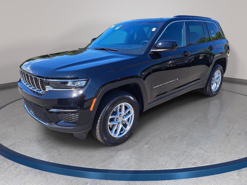 New 2026 Jeep Grand Cherokee Laredo X 4x4