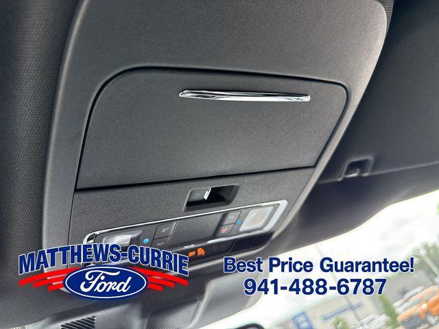 2026 FORD F-150 LARIAT thumbnail 24