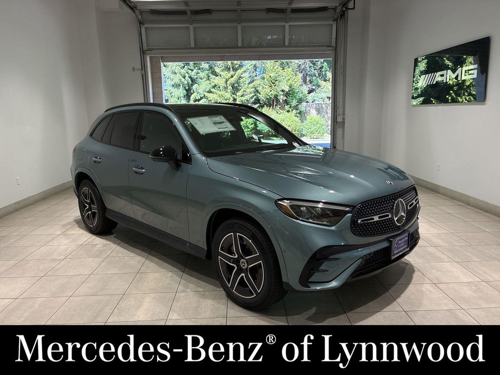 New 2026 Mercedes-Benz GLC 300 4MATIC