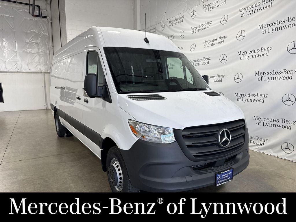 New 2025 Mercedes-Benz Sprinter 3500XD High Roof