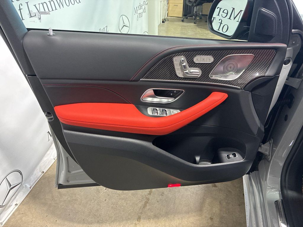 MERCEDES-BENZ GLE-CLASS - 8