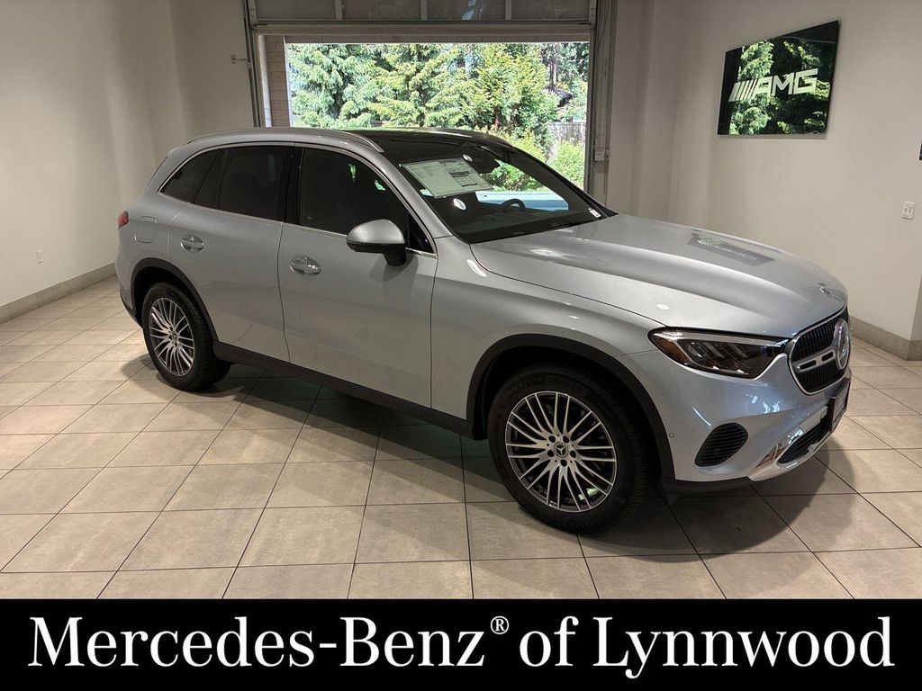 New 2026 Mercedes-Benz GLC 300 4MATIC