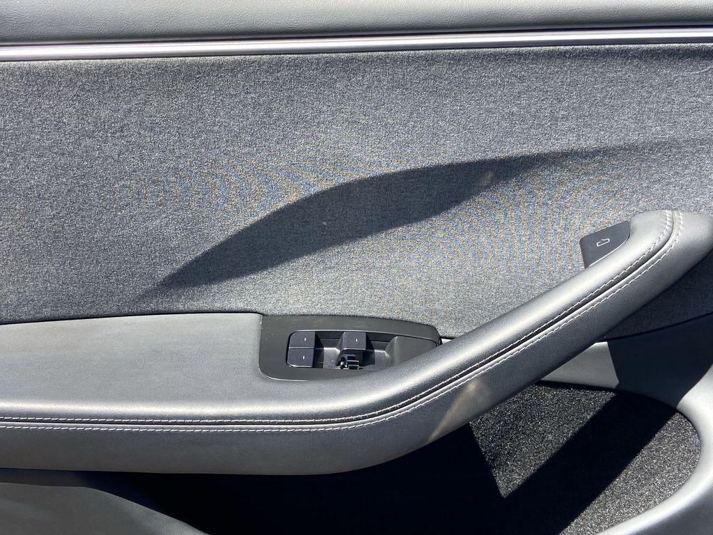 صورة مصغرة 18 لـ 2025 Tesla MODEL 3 LONG RANGE