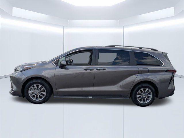 صورة 7 لـ 2024 Toyota SIENNA XLE