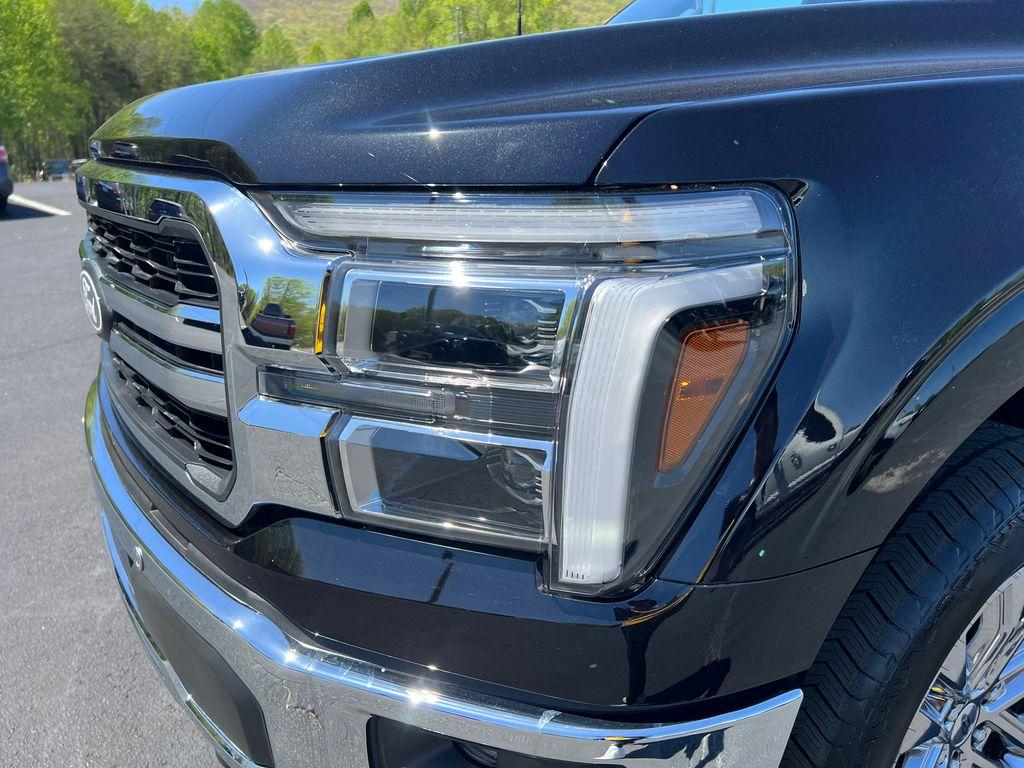 FORD F-150 LARIAT - 10