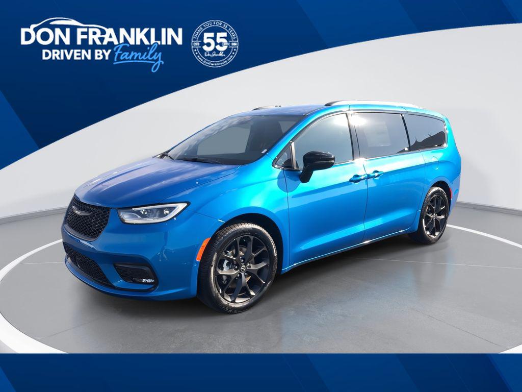 New 2026 Chrysler Pacifica L